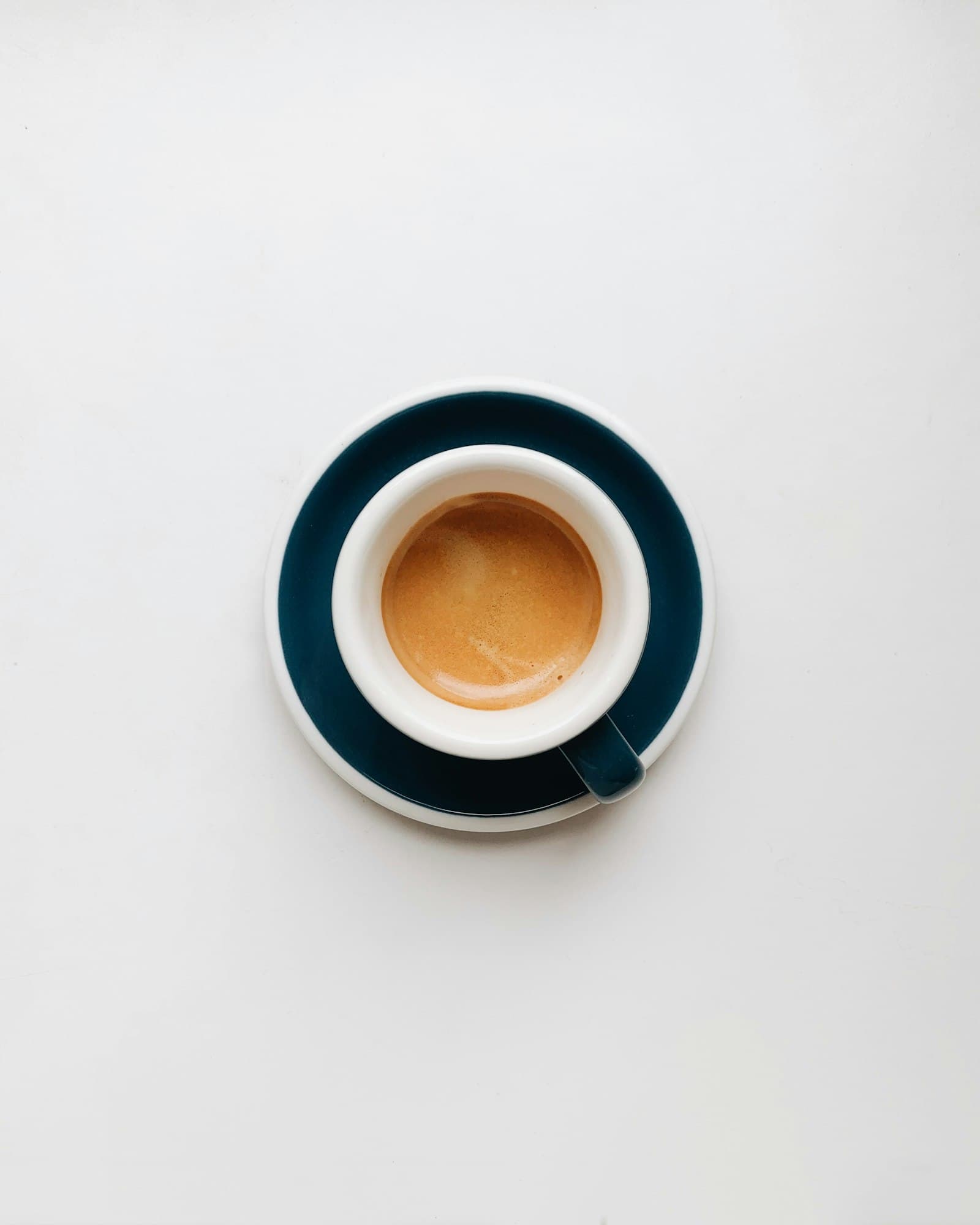 Tasse Espresso auf einer Untertasse