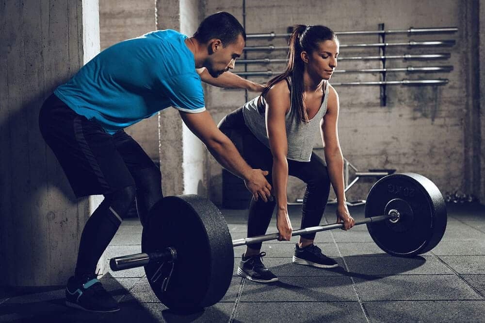 Unterschied zwischen Fitnesstrainer und Personaltrainer